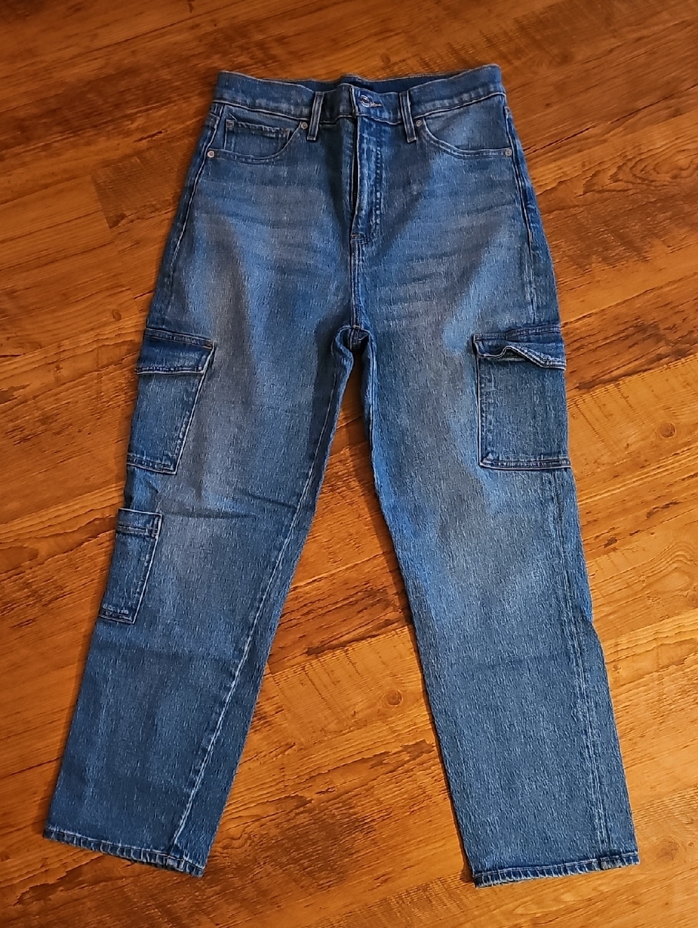 Express Cargo Style Ankle Straight Jeans. Size 8